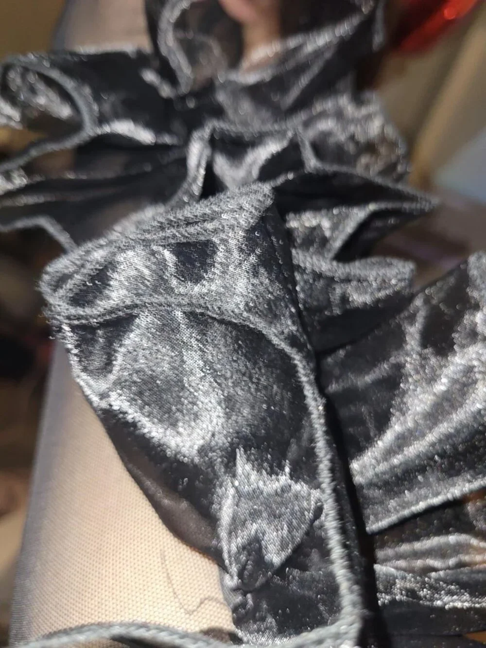 Women's Long Puffy Oversize Ruffle Gloves